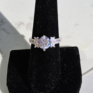 Elegant Silver and White Sapphire Ornate Round 1.60ct Ring